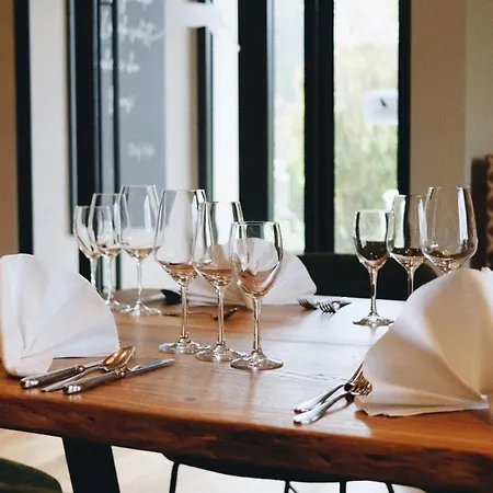 فندق Restaurant & Winter Gomadingen